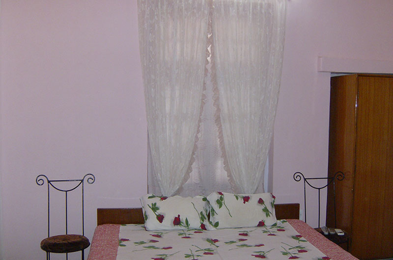 Jheelam- Pink Room-5